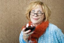 Фото - Алкоголь может быть полезен для зрелых и пожилых, но важна доза